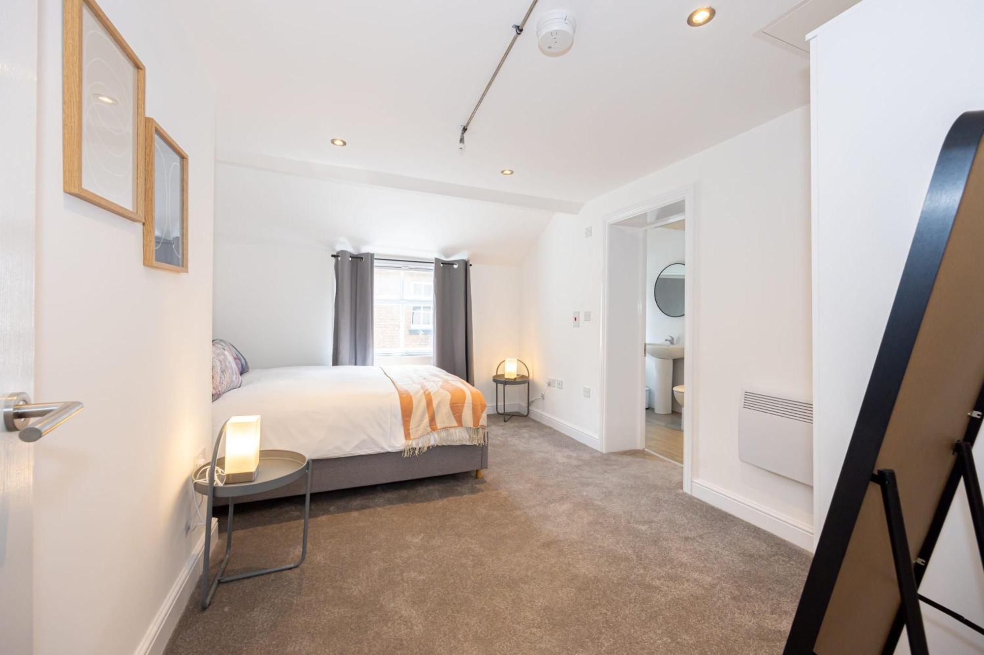 Beautiful 1 Bed 20Mins To Central Manchester Bolton Exterior photo