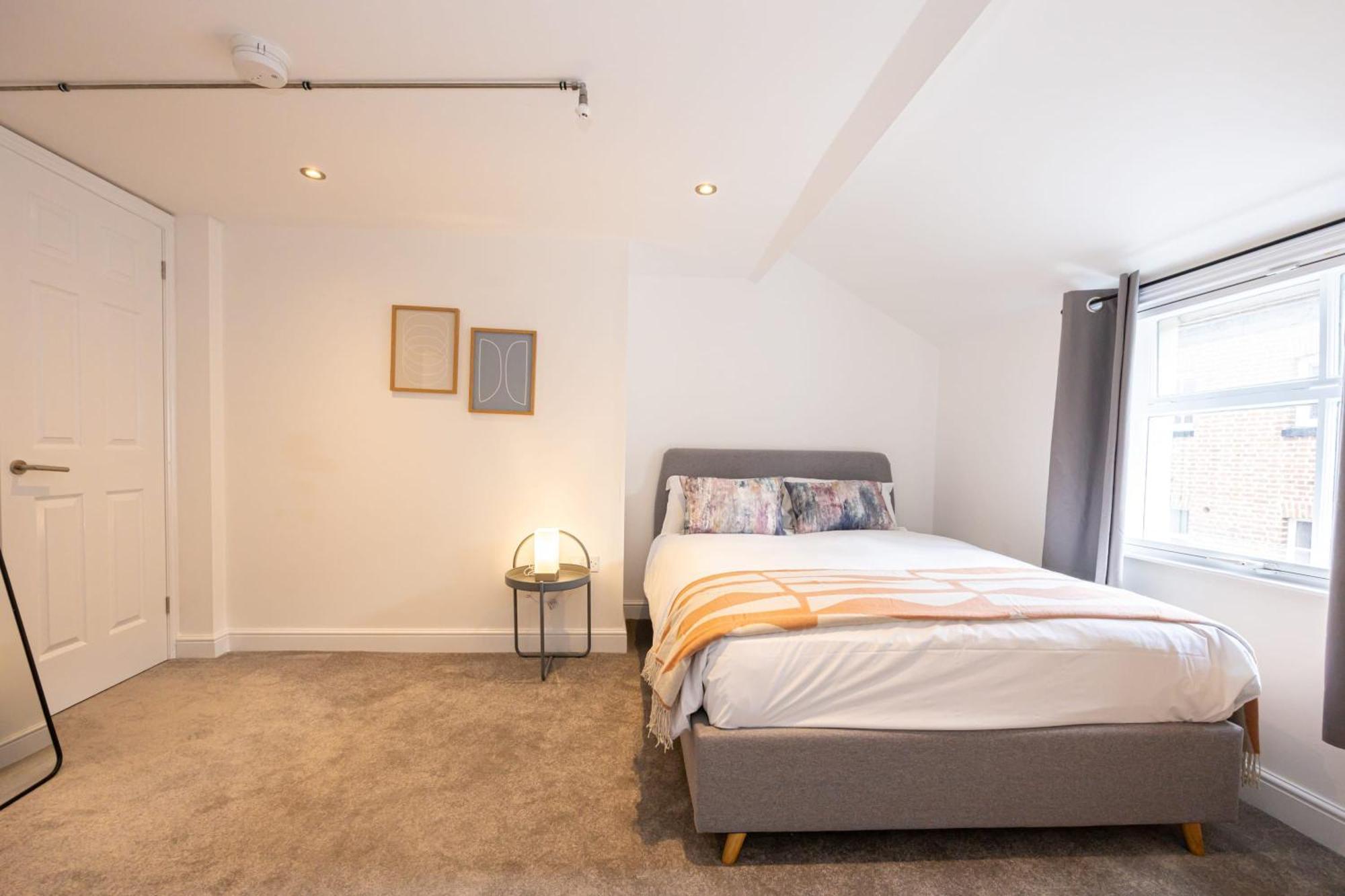 Beautiful 1 Bed 20Mins To Central Manchester Bolton Exterior photo