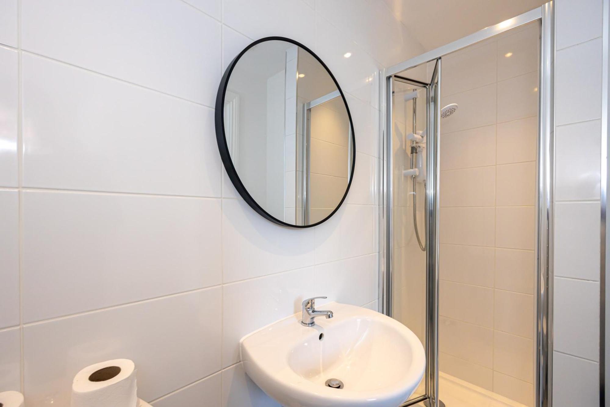 Beautiful 1 Bed 20Mins To Central Manchester Bolton Exterior photo