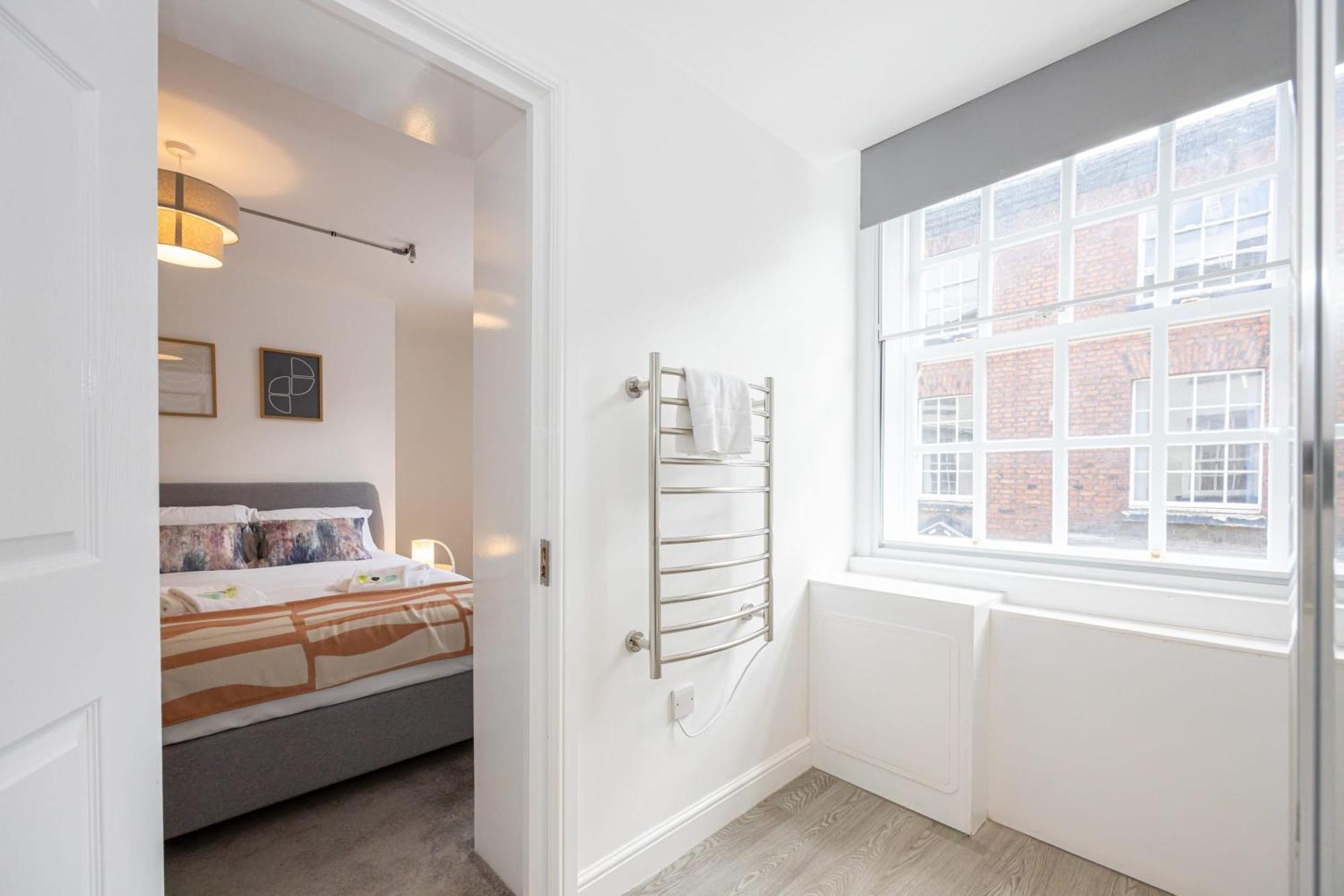 Beautiful 1 Bed 20Mins To Central Manchester Bolton Exterior photo