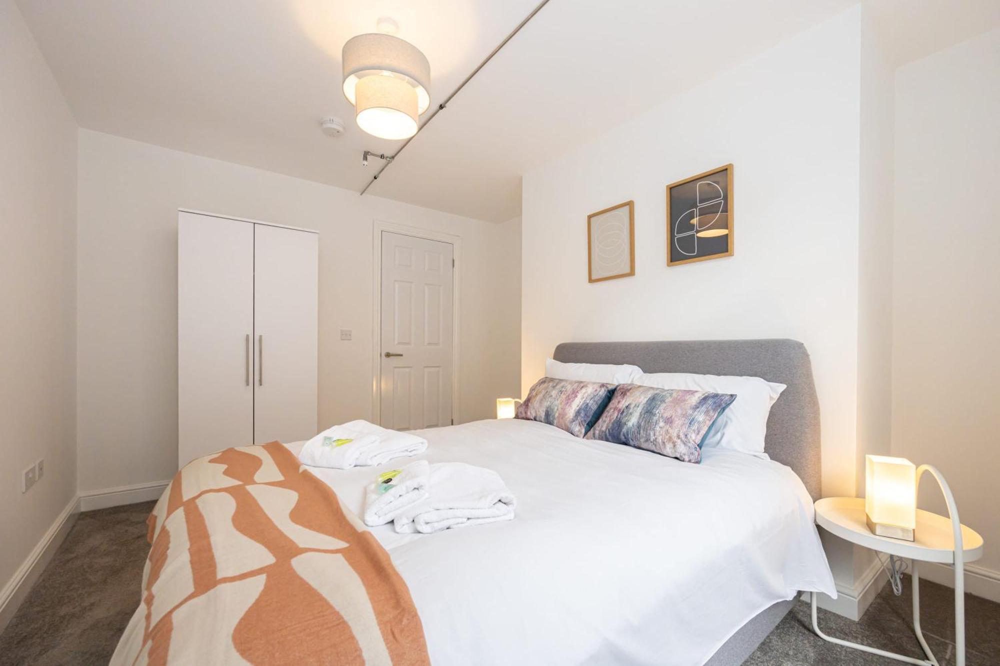 Beautiful 1 Bed 20Mins To Central Manchester Bolton Exterior photo