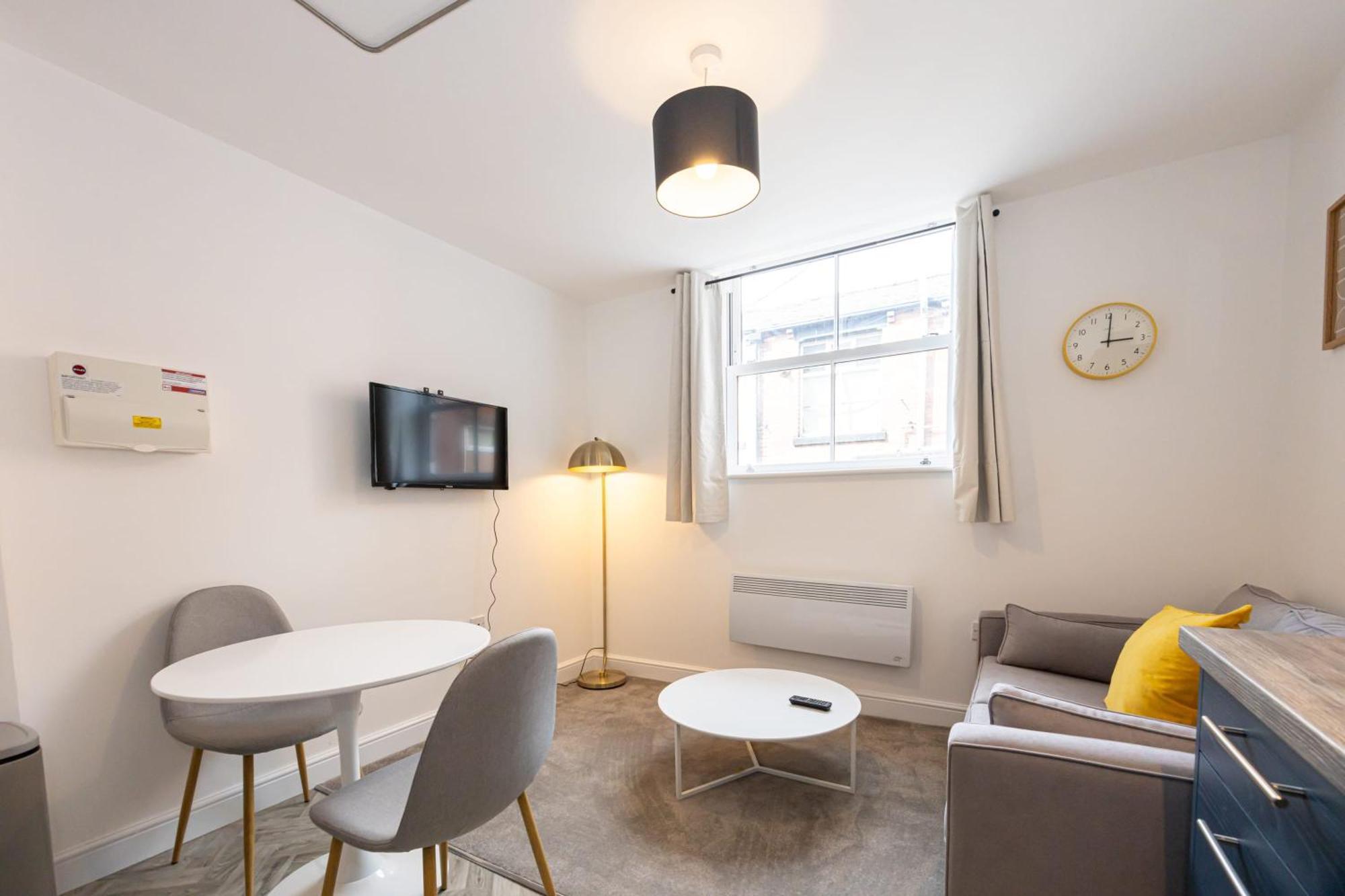 Beautiful 1 Bed 20Mins To Central Manchester Bolton Exterior photo