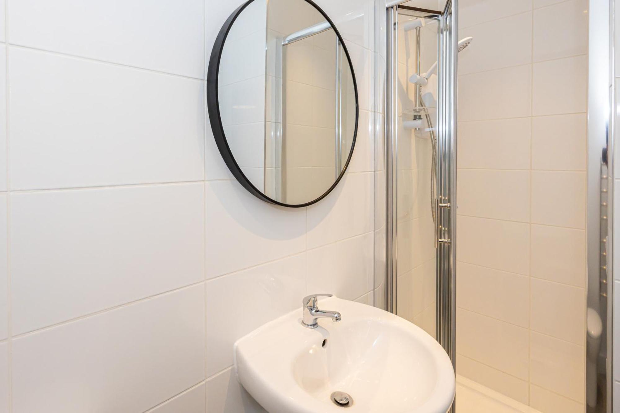 Beautiful 1 Bed 20Mins To Central Manchester Bolton Exterior photo